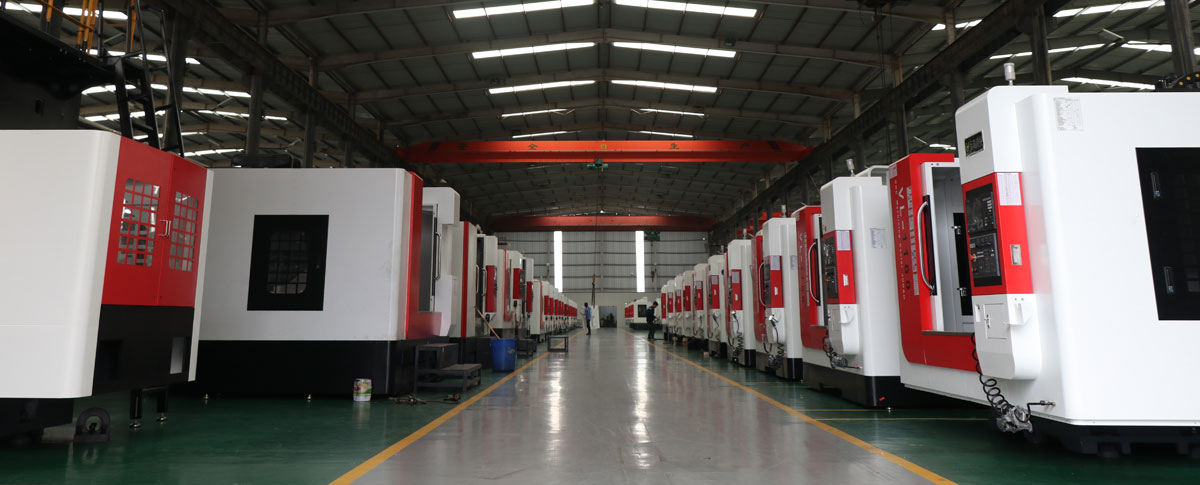 巨高機(jī)床公司車(chē)間(圖1)